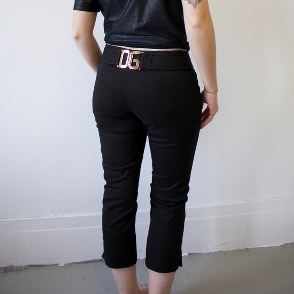 Dolce & Gabbana Pants - Dolce & Gabbana Black Capri Pant with Gold Plate